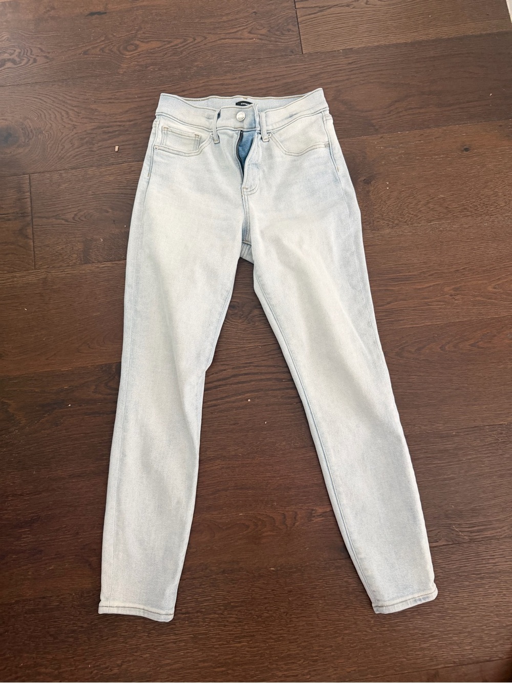 Express 4r Light Wash Women's High-Rise Skinny Jeans